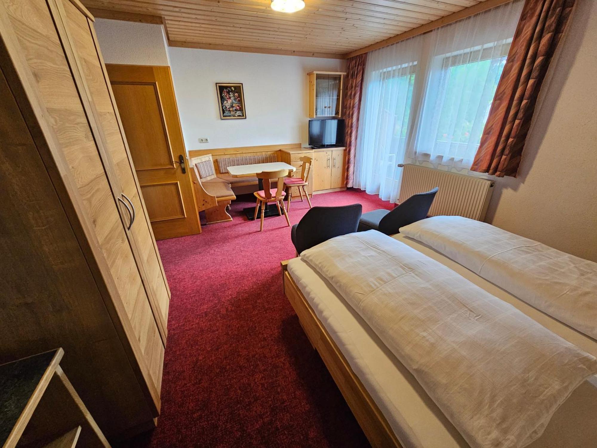 Pension Appartement Ambrosi Heiligenblut Eksteriør bilde
