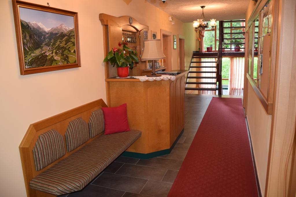 Pension Appartement Ambrosi Heiligenblut Eksteriør bilde