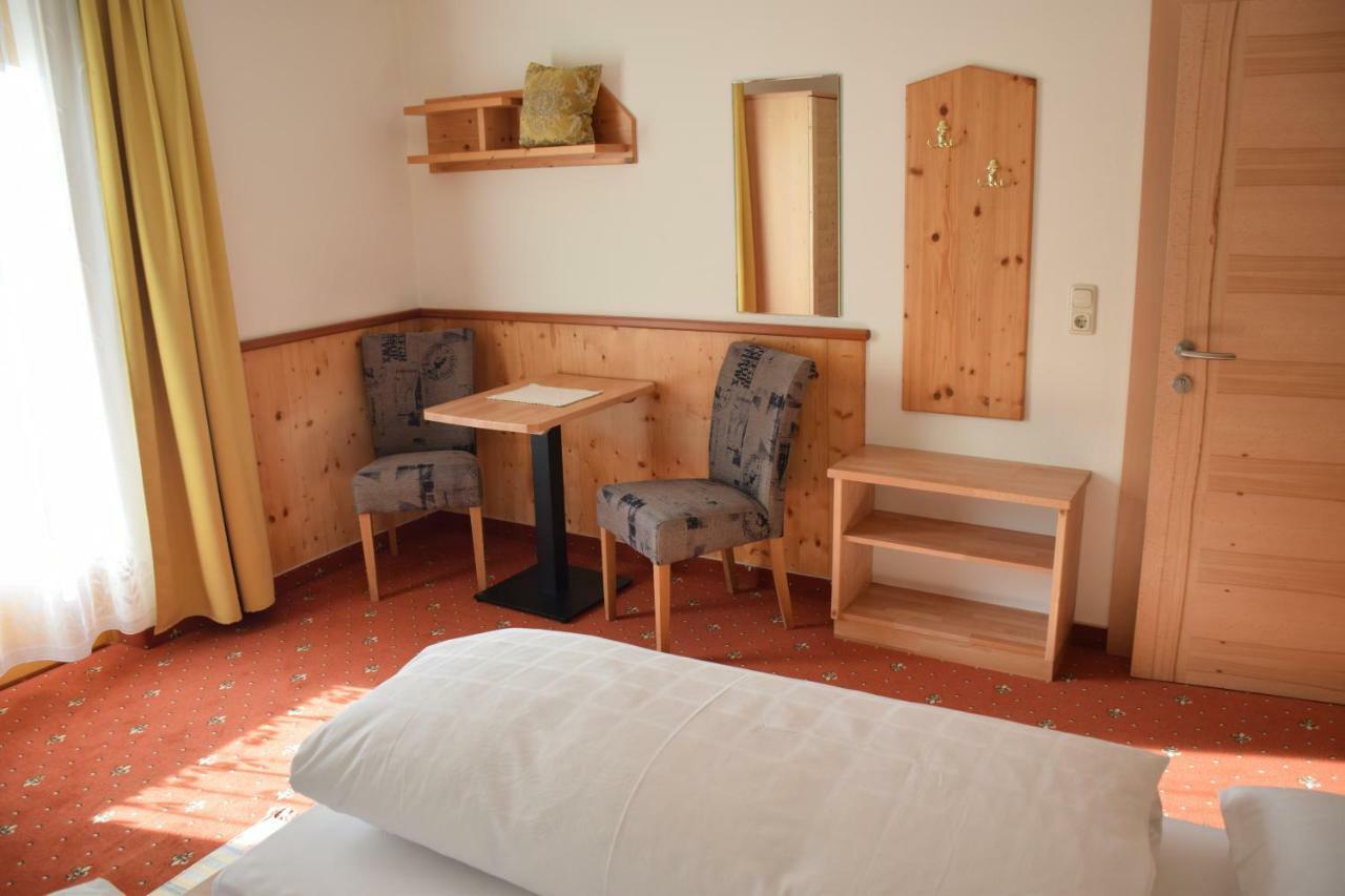 Pension Appartement Ambrosi Heiligenblut Eksteriør bilde